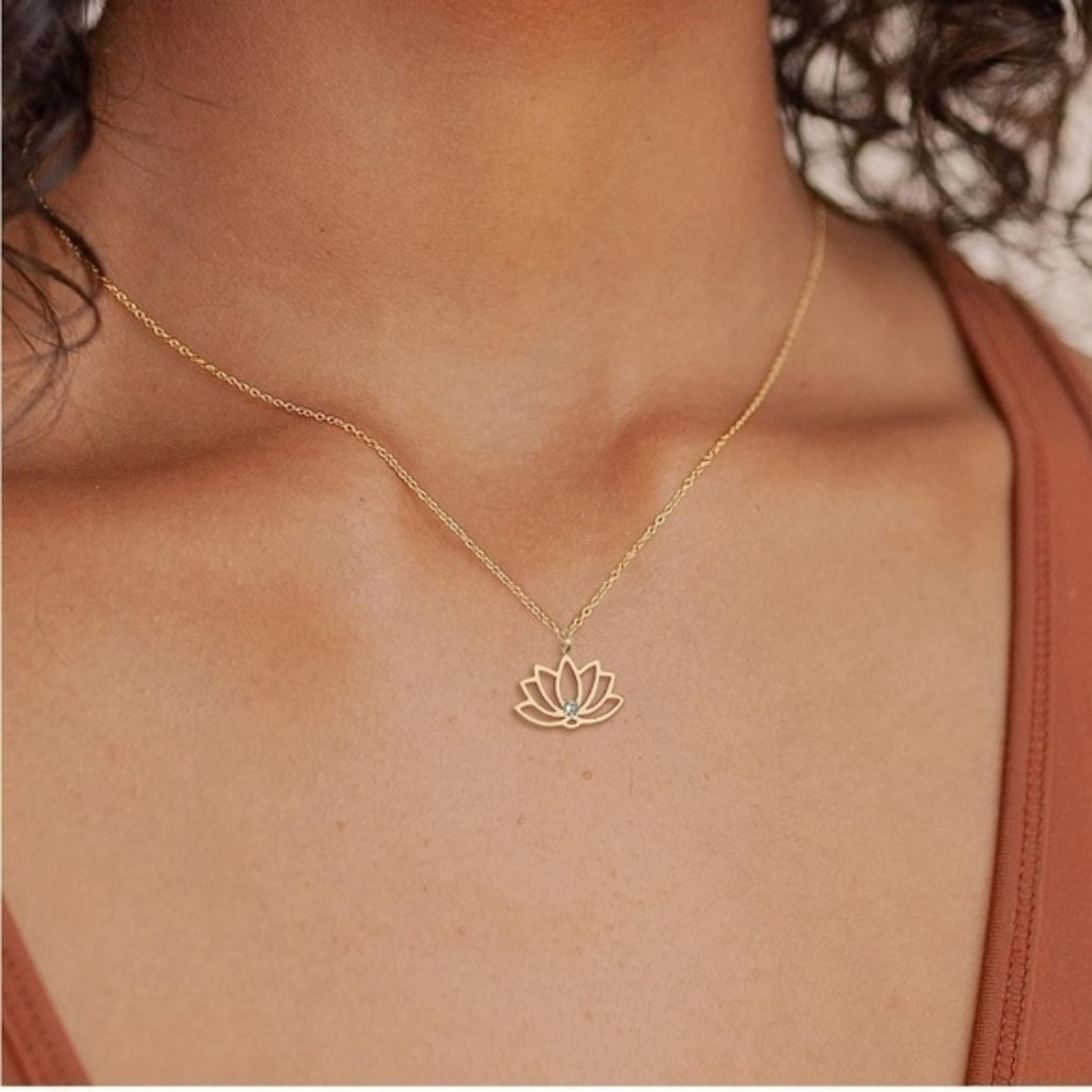 GOLD 18k Gold Plated Lotus Flower Cubic Zirconia Charm Chain Necklace